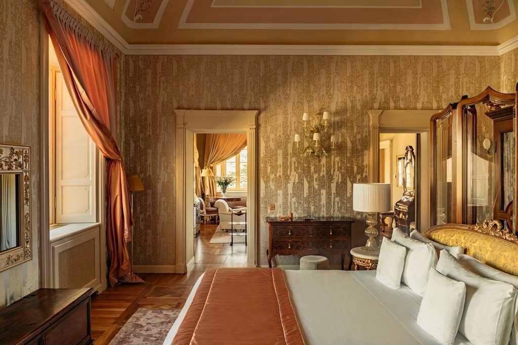 SUITE NORMA IN THE VILLA WITH LAKE VIEW