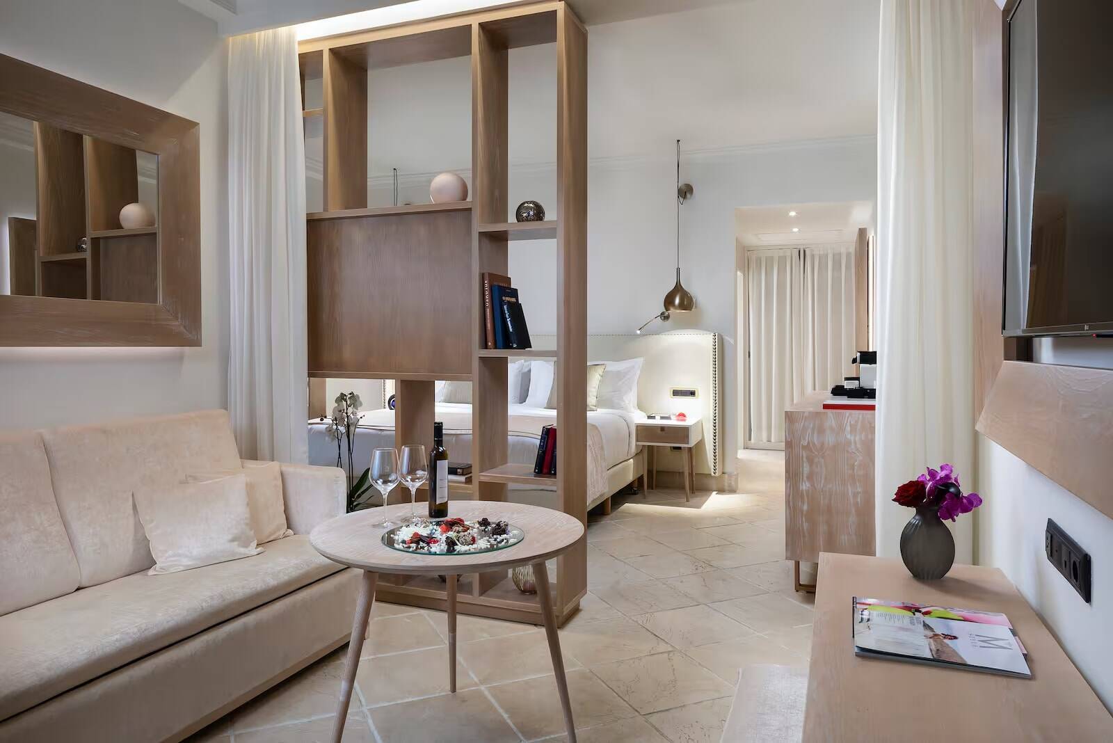 RedLevel Ocean Junior Suite