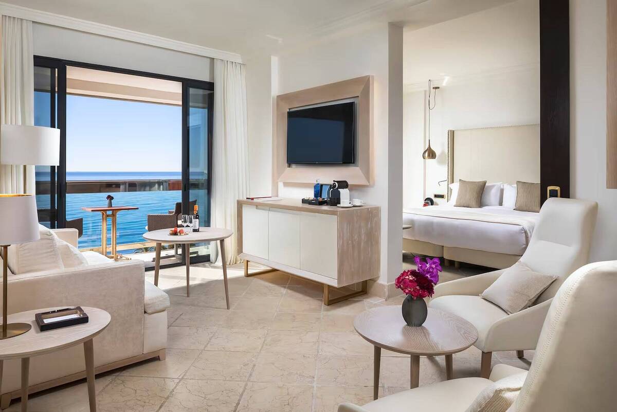 RedLevel Ocean View Grand Suite