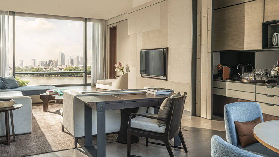 Four Seasons Executive Suite
