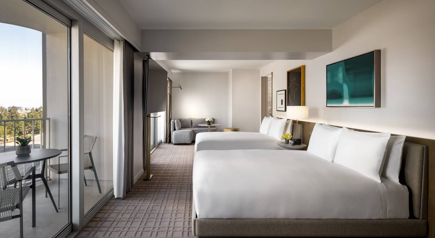 FAIRMONT GOLD TWO QUEEN