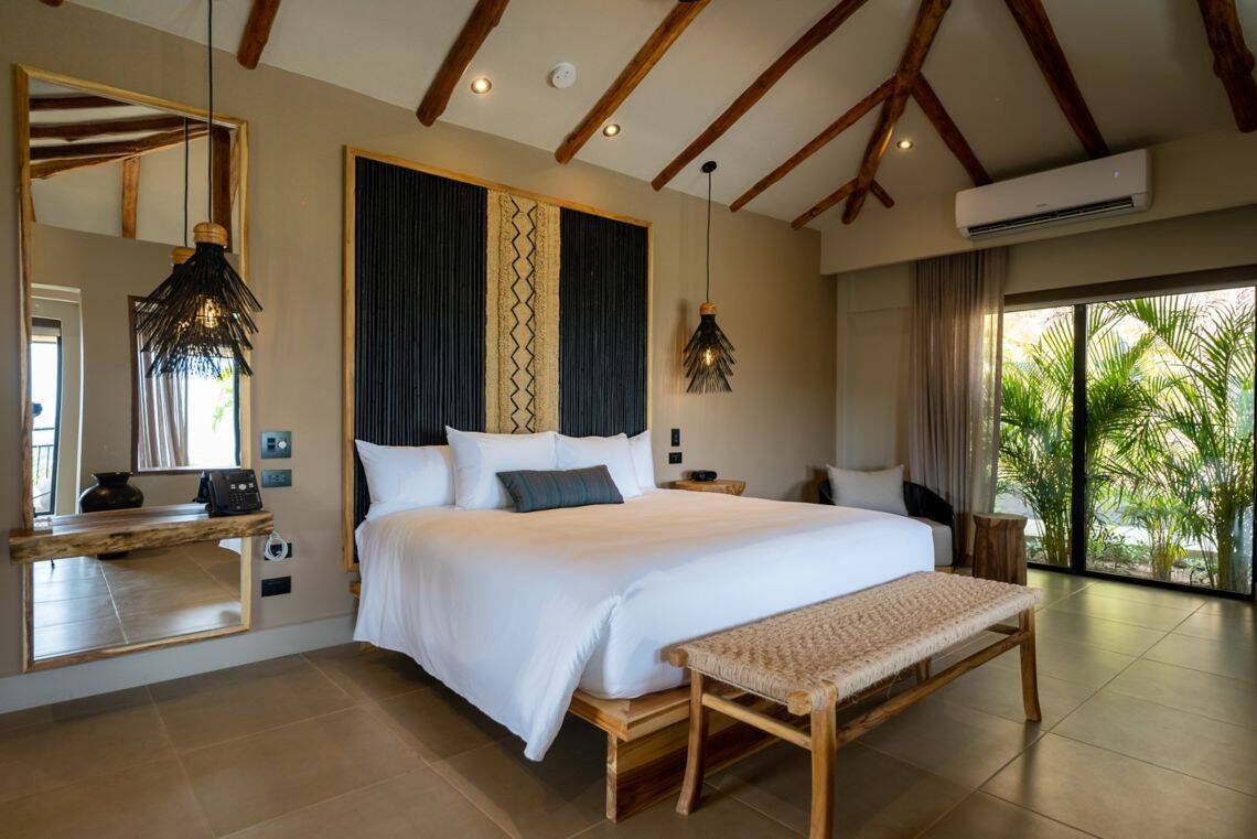 Honeymoon Suite