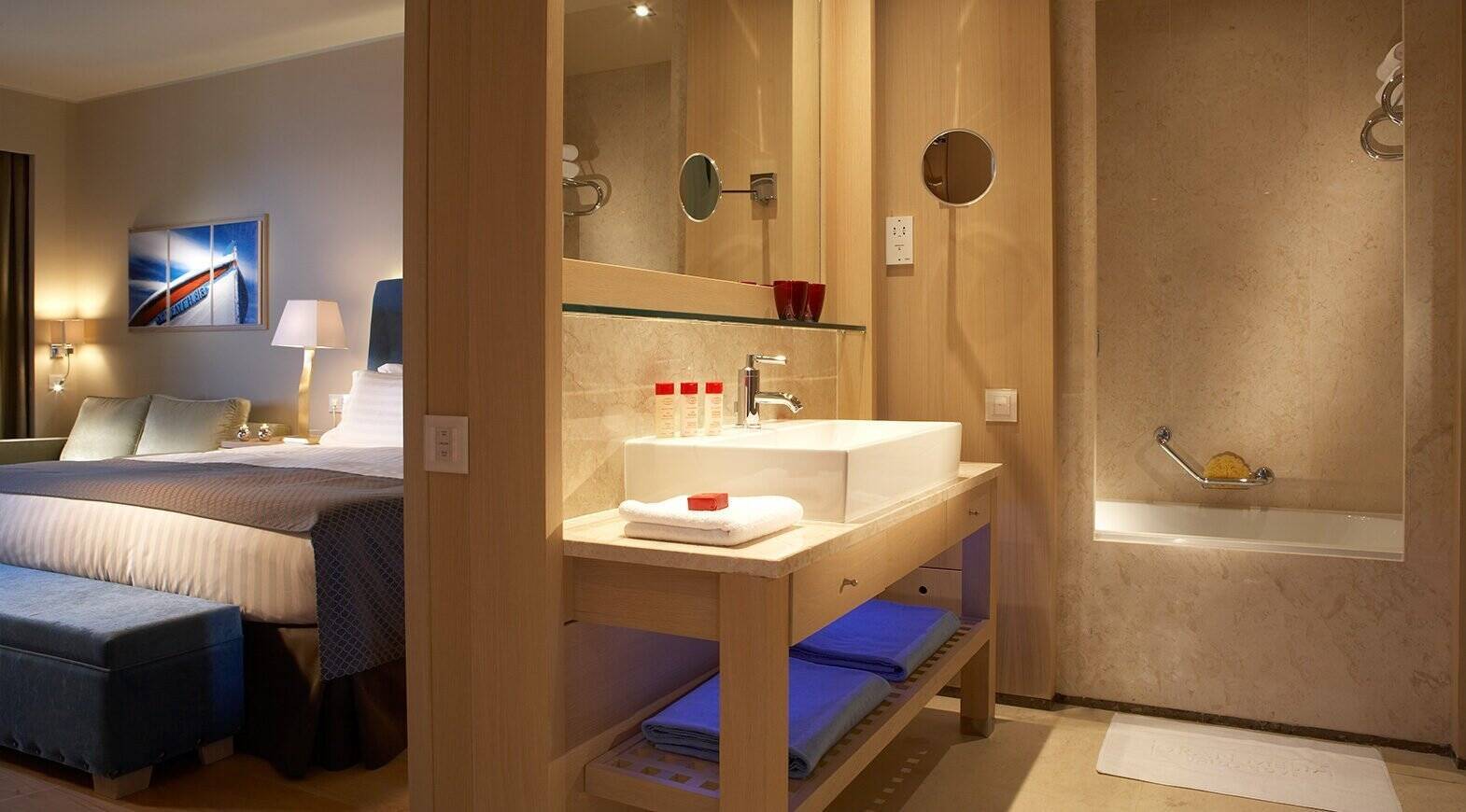 Deluxe Junior Suite with Individual Pool