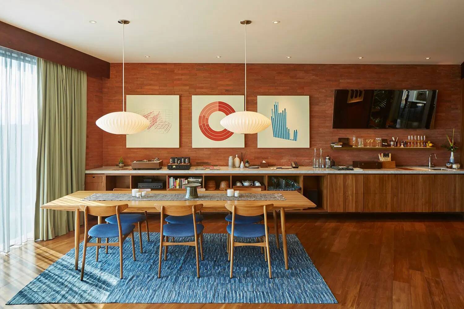 KATAMA SUITE