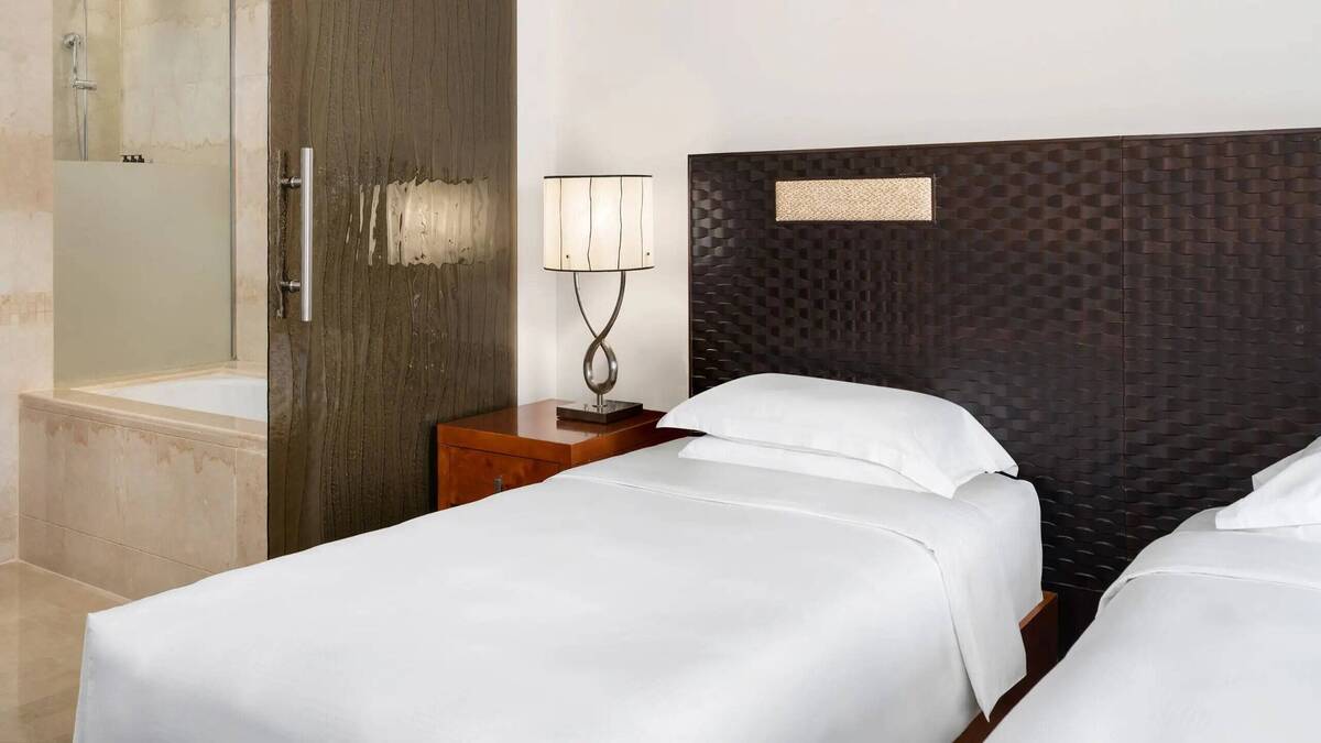 Twin Beds Sea View