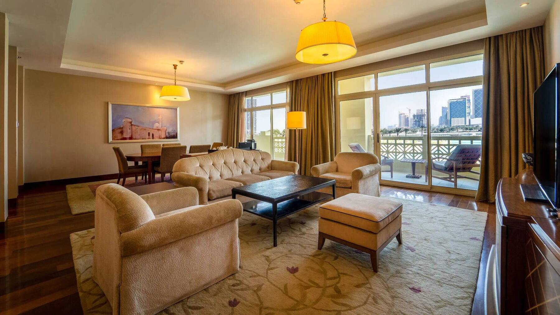 Al Mirqab Suite