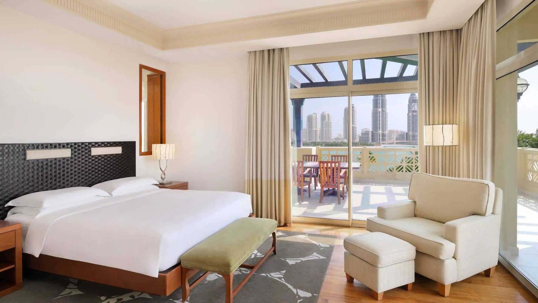 Grand Executive Suite