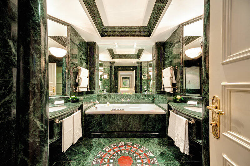 Grand Dlx Suite Hassler