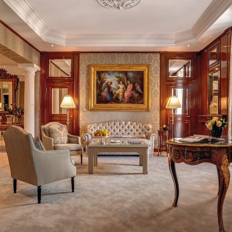 Grand Dlx Suite Forum
