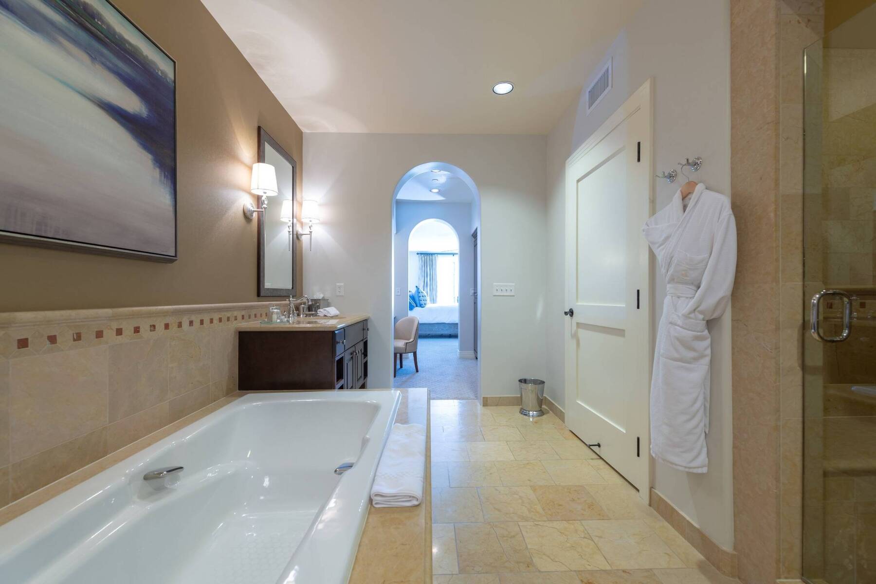 ONE BEDROOM HOTEL SUITE OCEAN VIEW