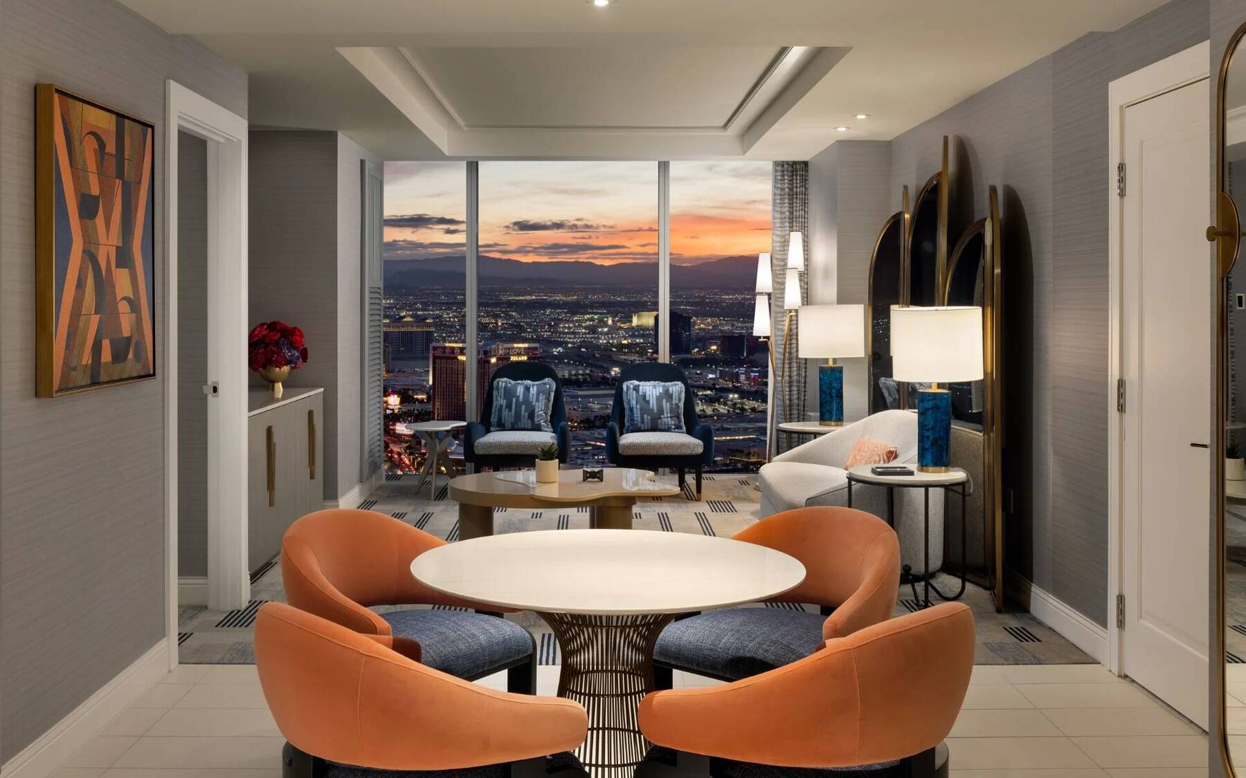 REGAL GREAT MOUNTAIN VIEW SUITE