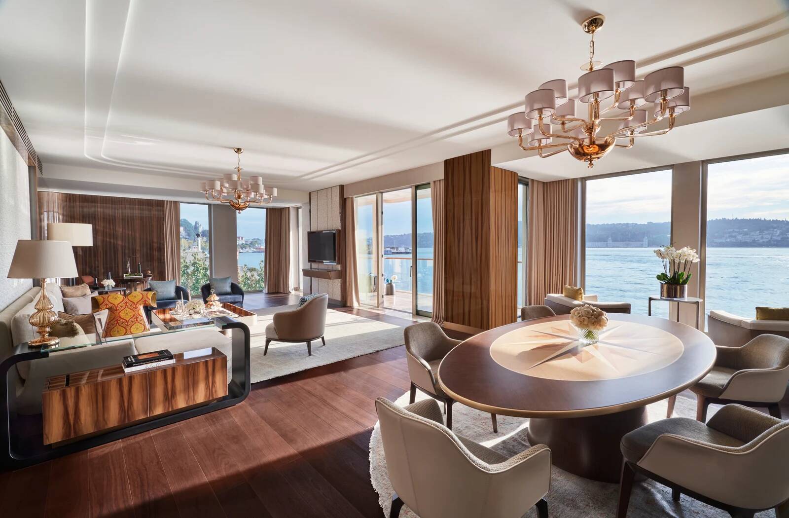 Mandarin Bosphorus Suite 