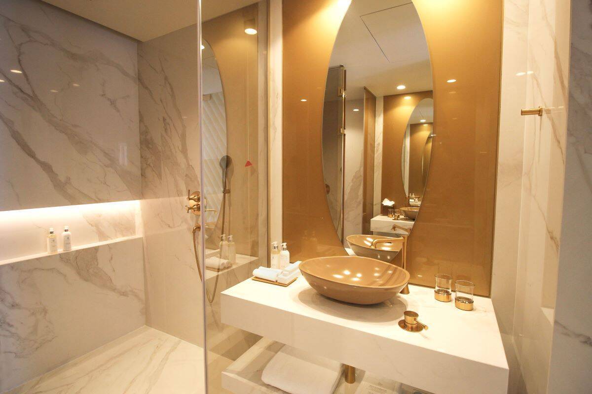 BAY SUITE