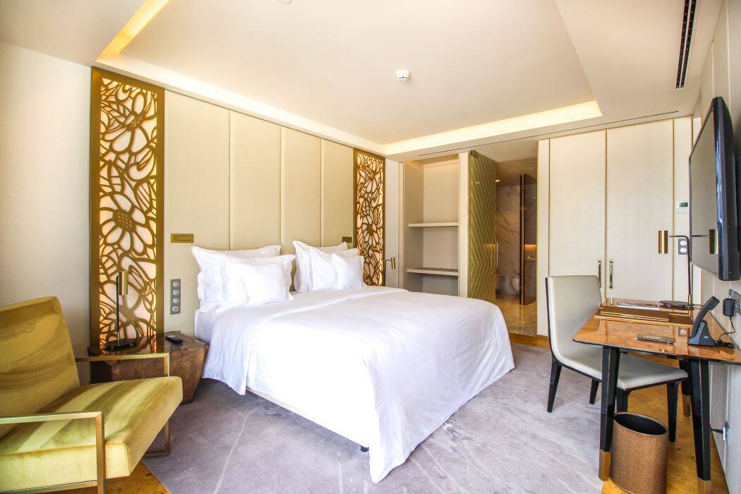 BAY SUITE