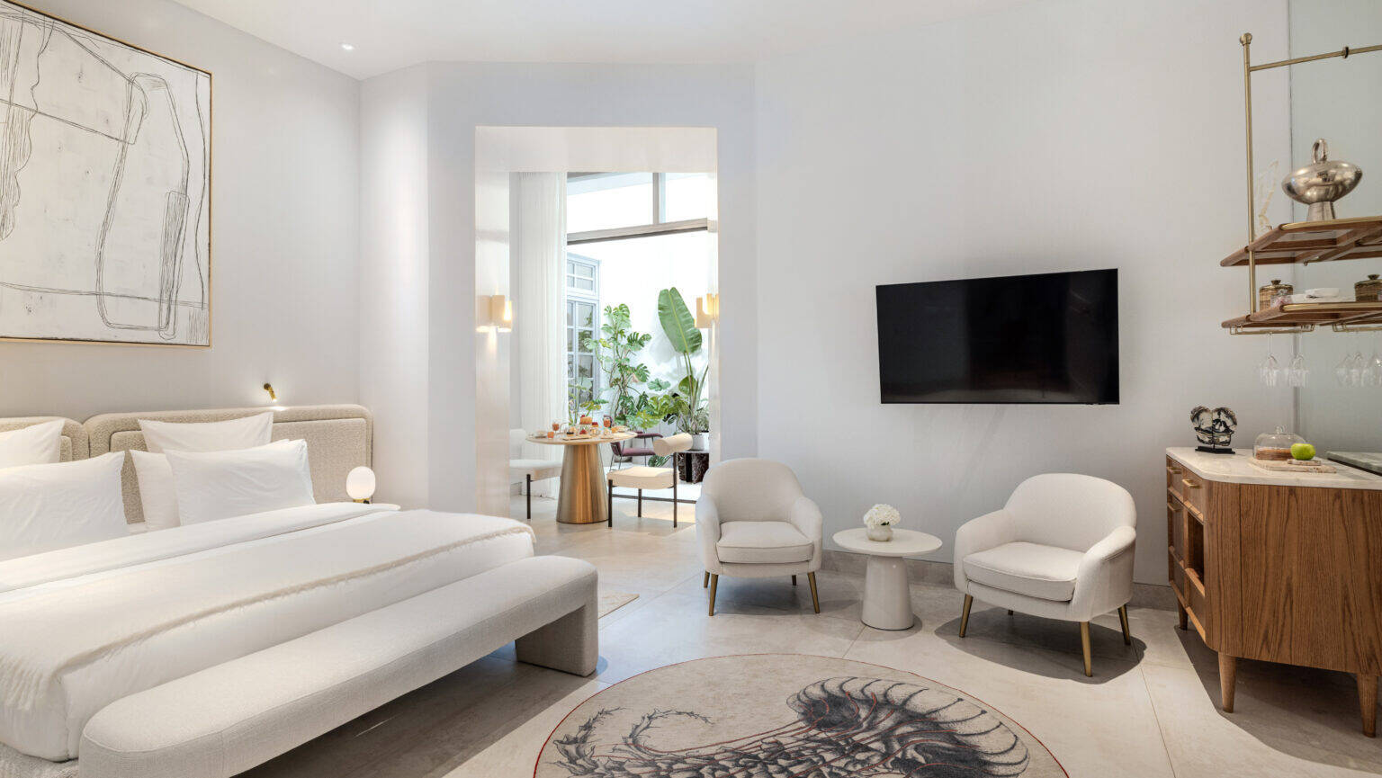 JUNIOR SUITE