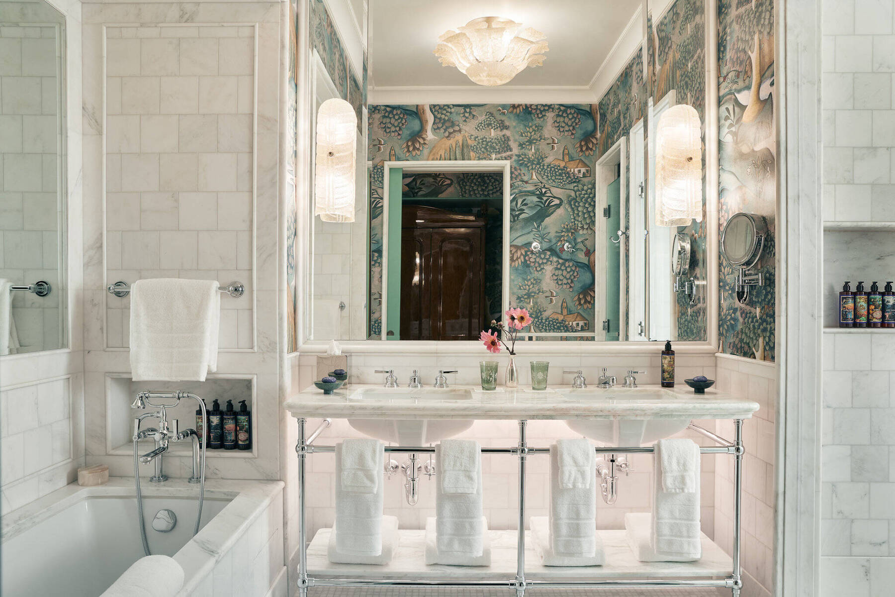 TWO BEDROOM FIFTH AVENUE SUITE 