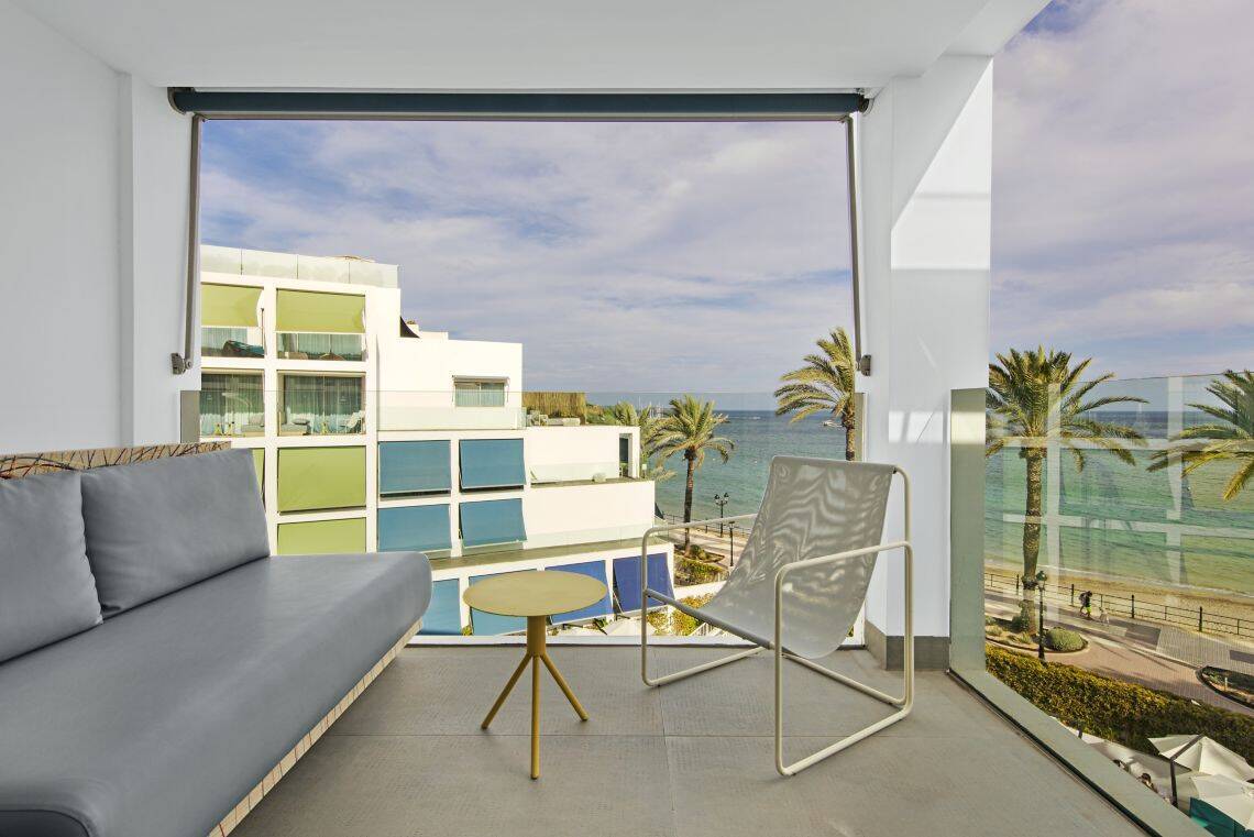 Escape Two Bedroom Family Suite Sea View Balcony