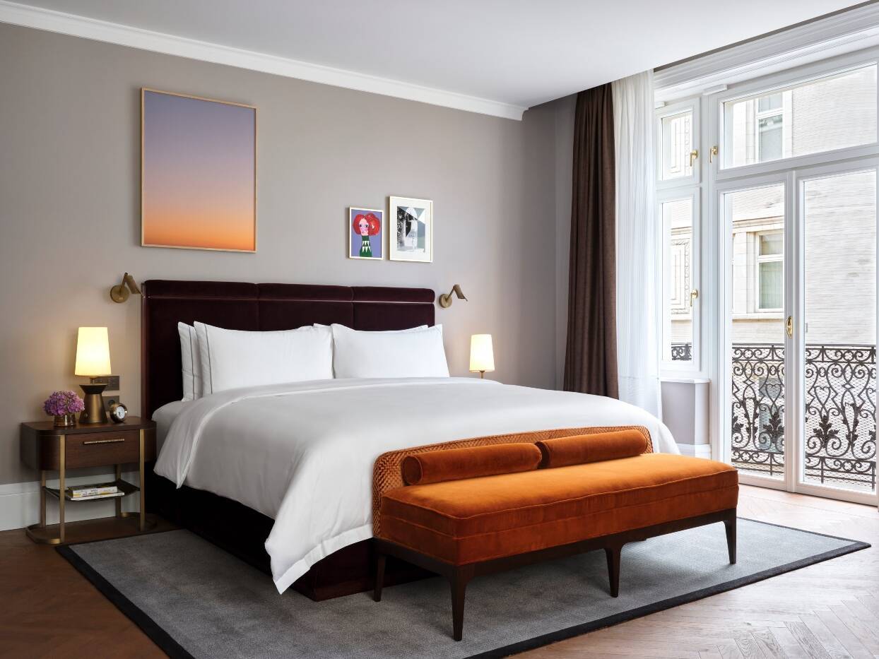  Deluxe King Room