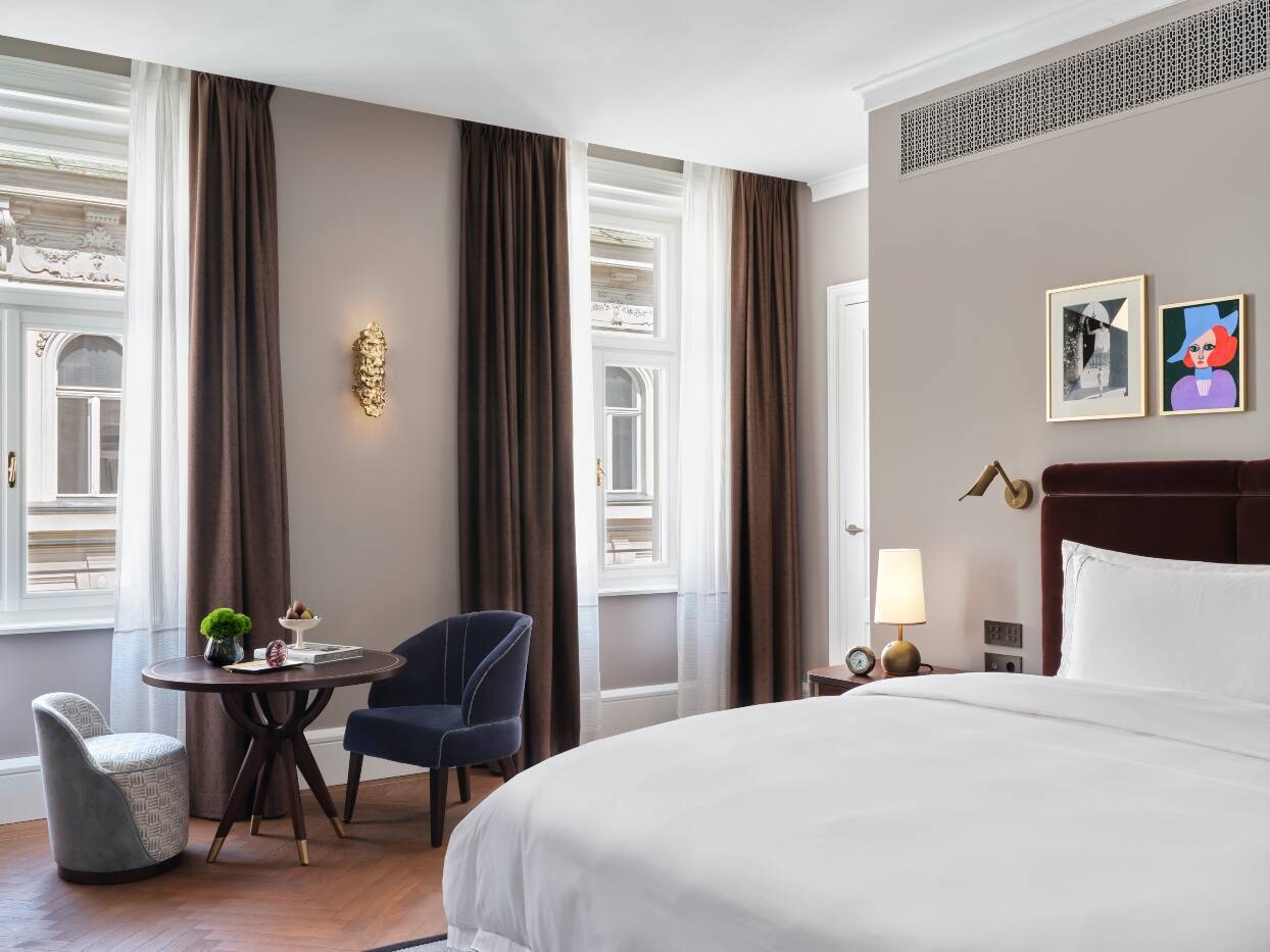 Premier King Room