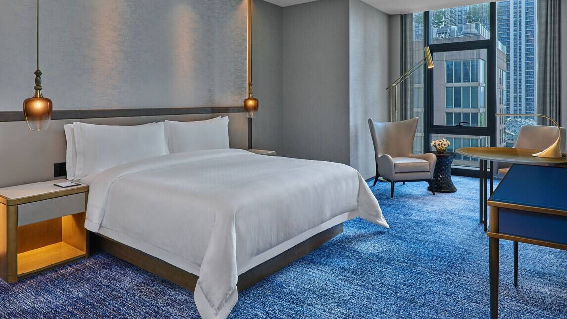 SUPERIOR ROOM