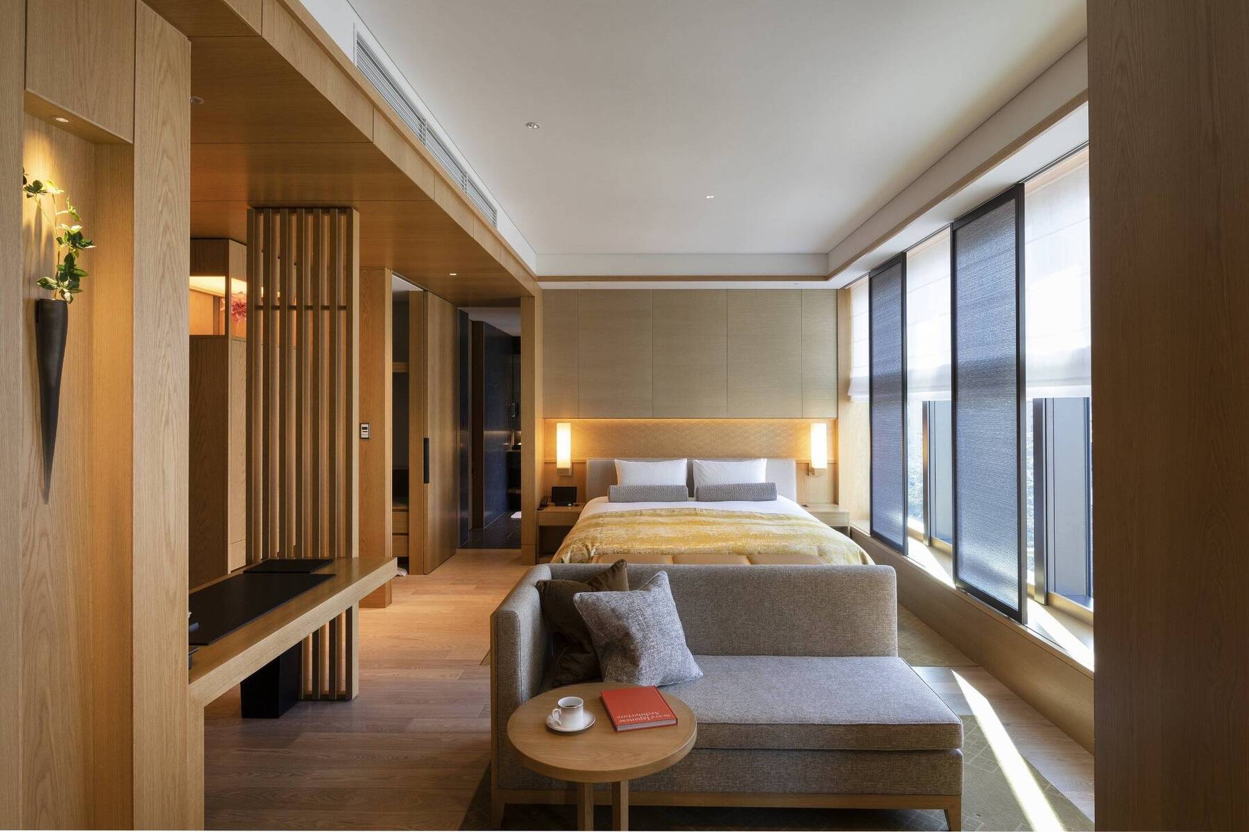 HERITAGE KING SUITE