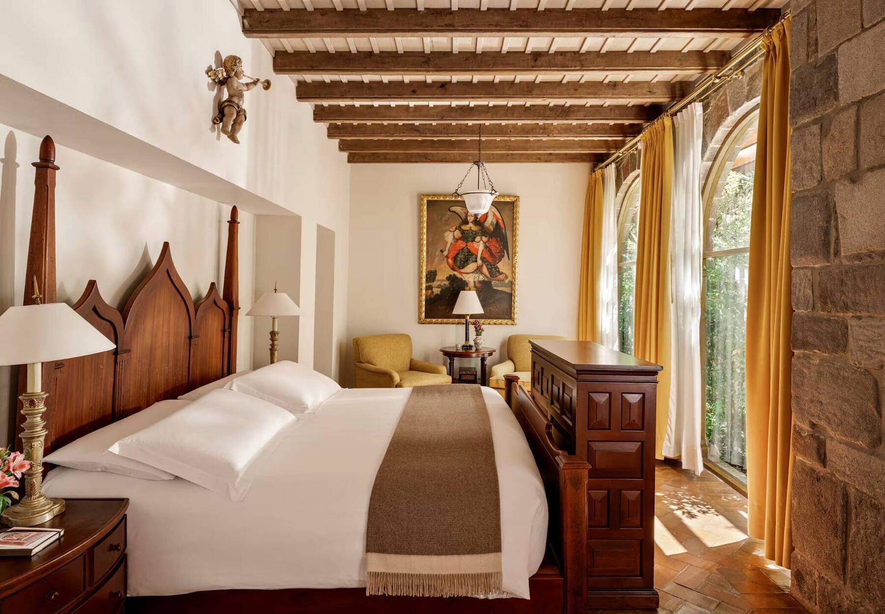 One Bedroom Suite with Oxygen