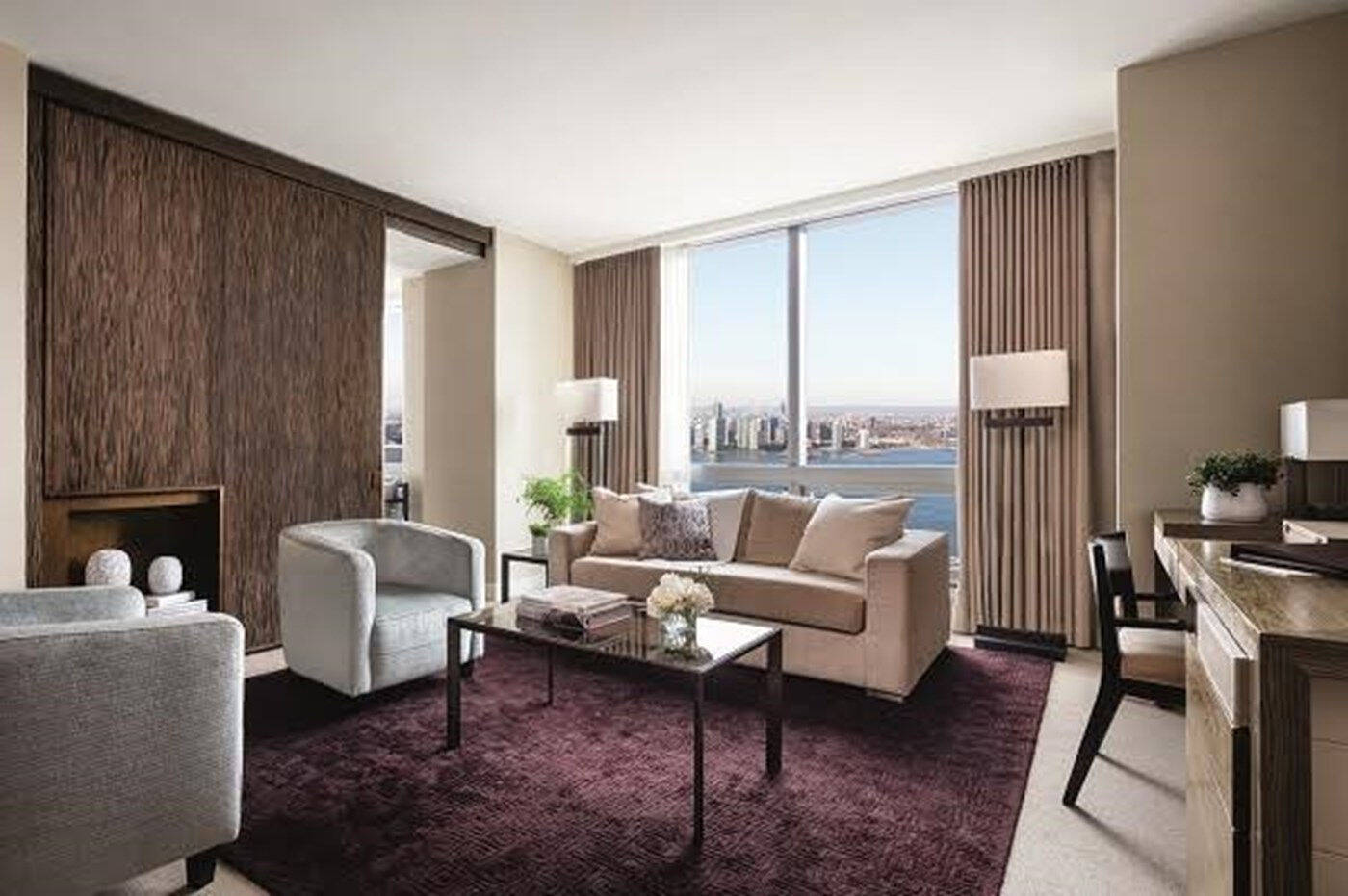 SKYLINE VIEW ONE BEDROOM SUITE