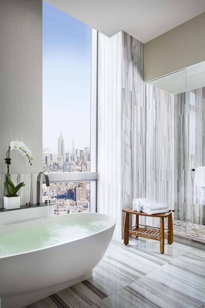 LANDMARK PENTHOUSE