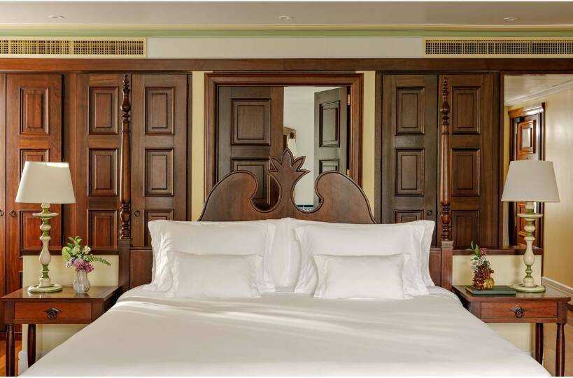 NOBLE SUITE