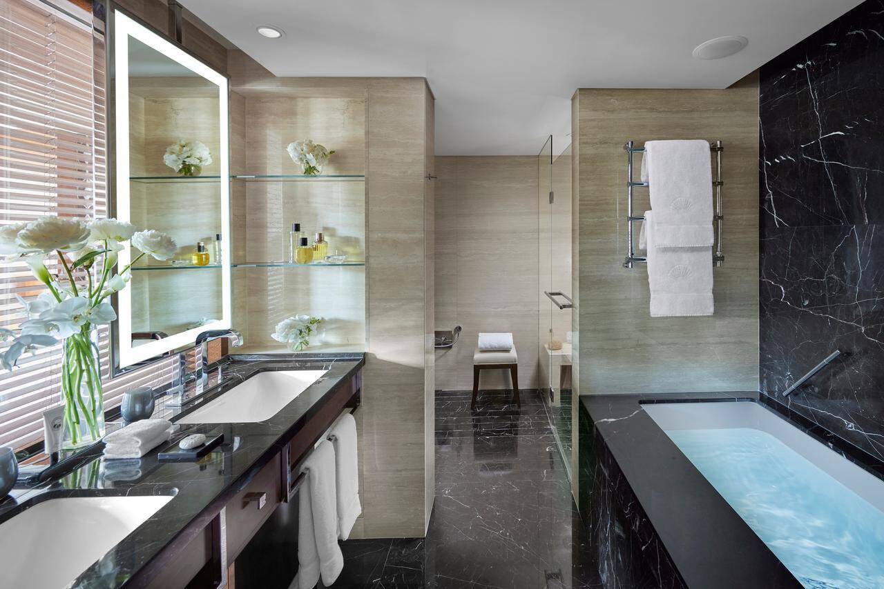 River View Corner Suite