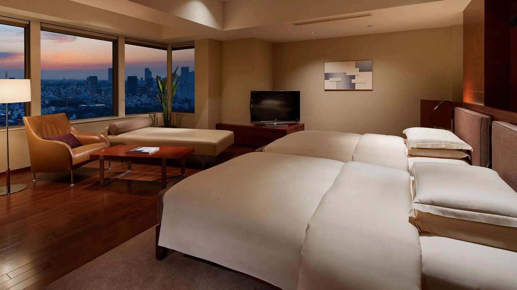 Diplomat Suite