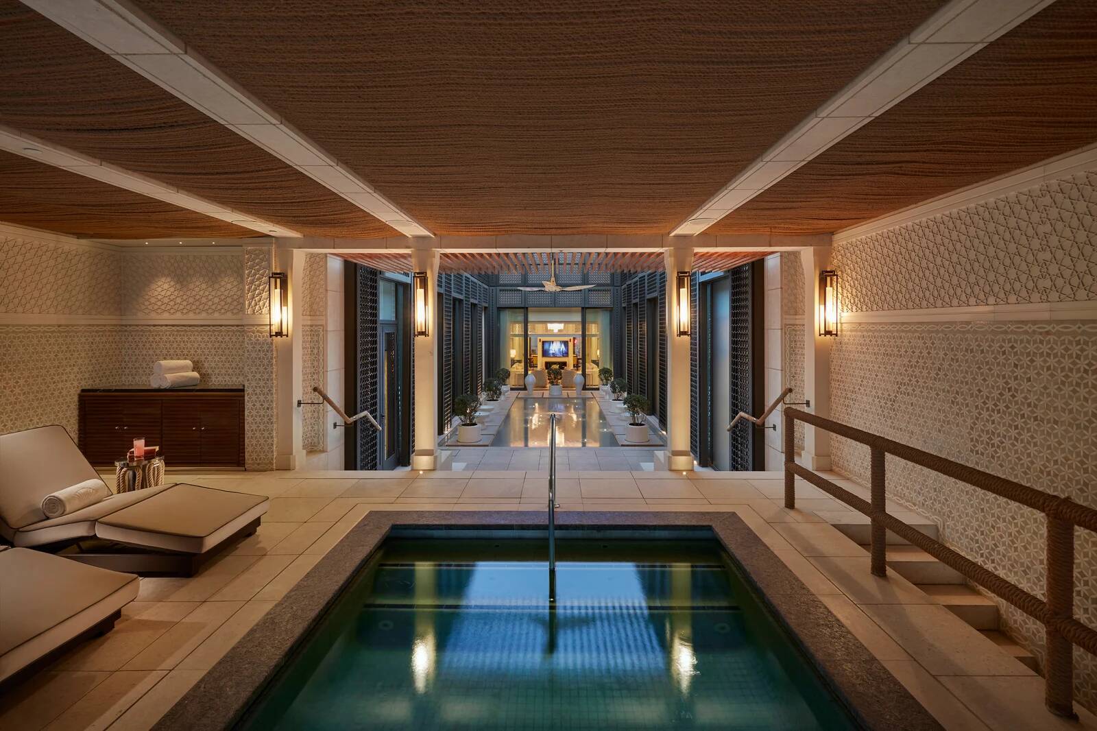 ROYAL TWO KING SUITE
