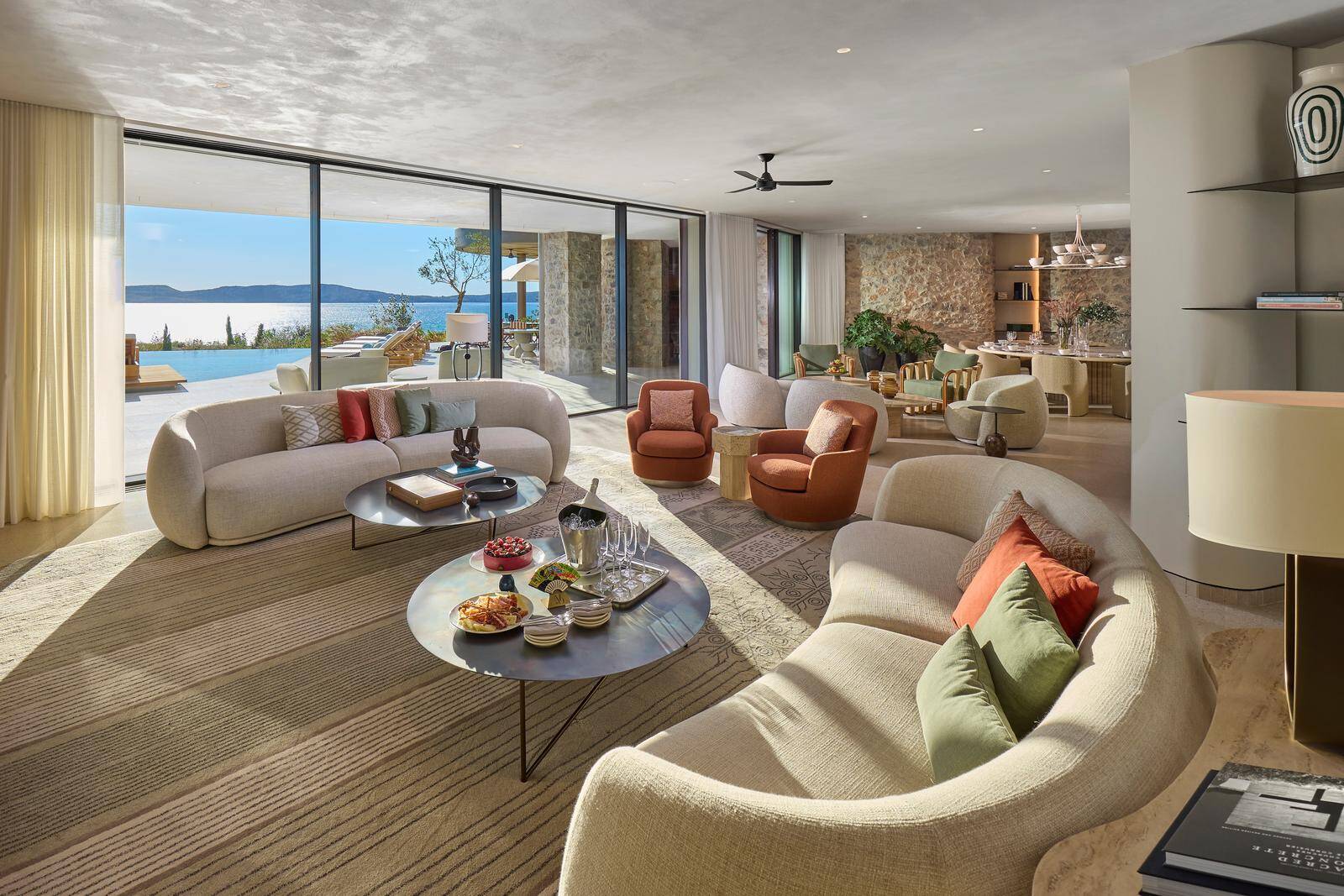 FIVE BEDROOM ROYAL VILLA