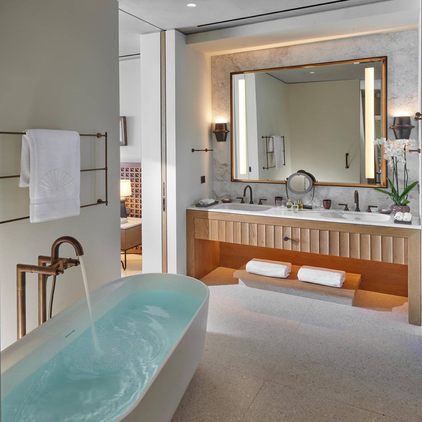 INTERCONNECTING BAY VIEW JUNIOR SUITES