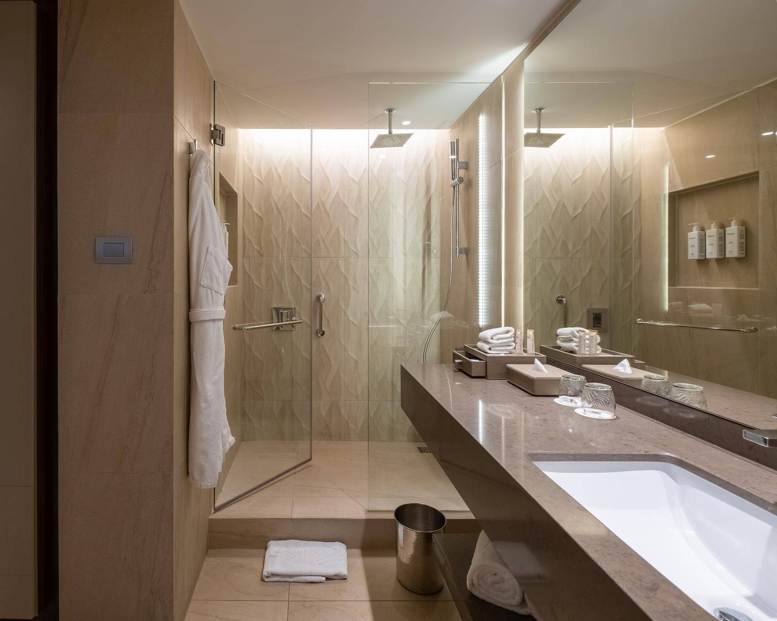 Deluxe Accessible Room