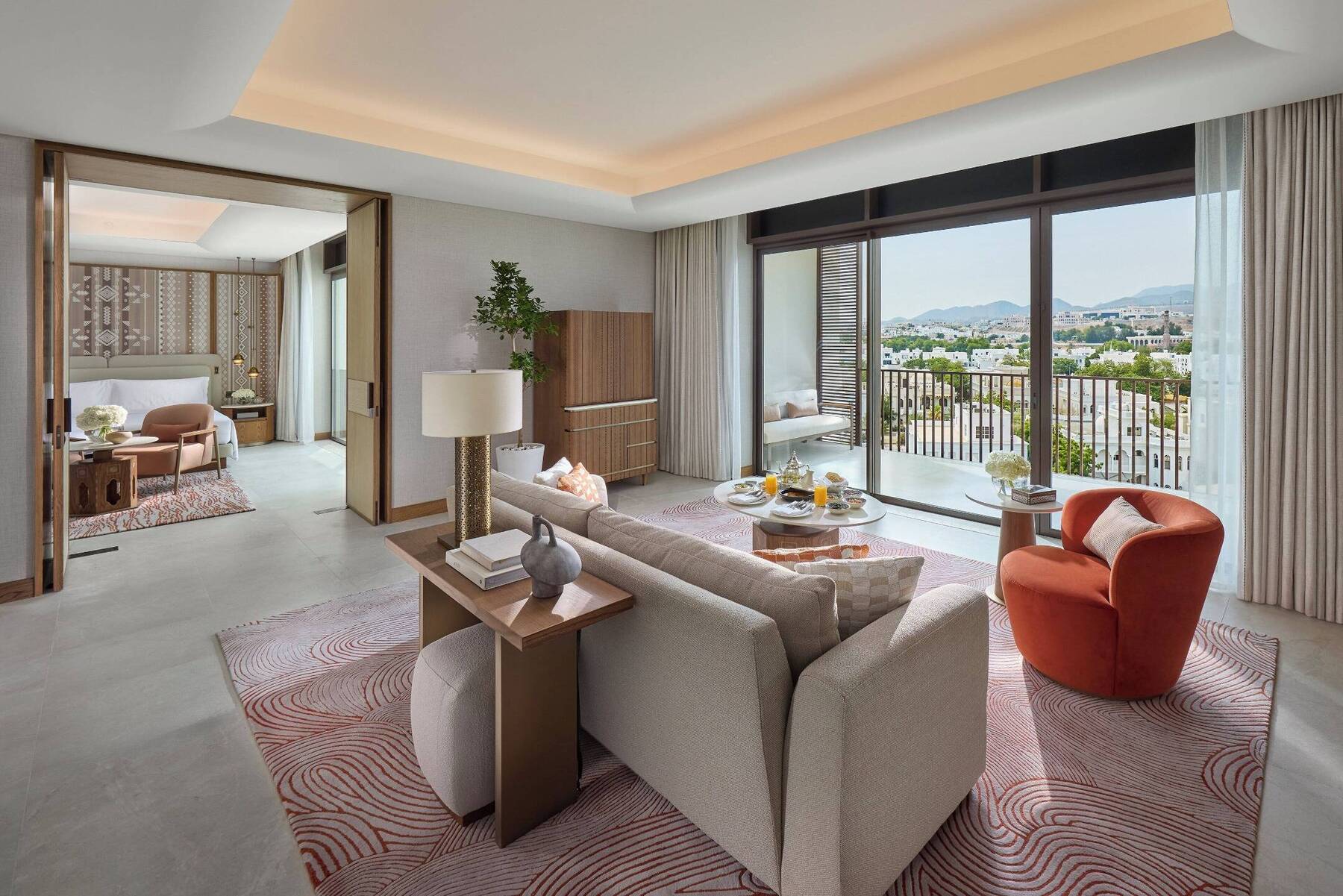 JUNIOR MOUNTAIN VIEW KING SUITE