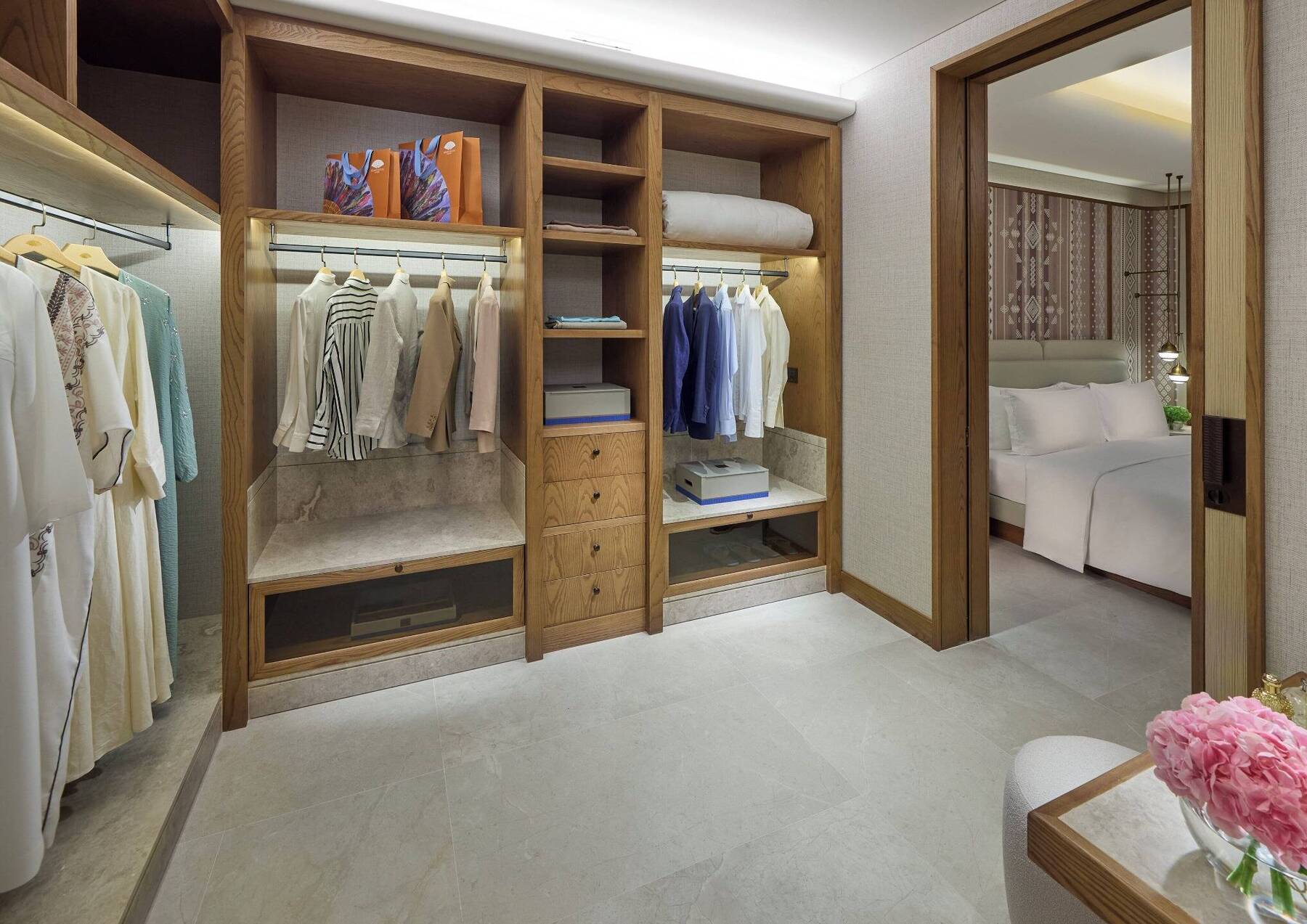 TWO BEDROOM ONE KING, TWO TWIN SEA VIEW SUITE