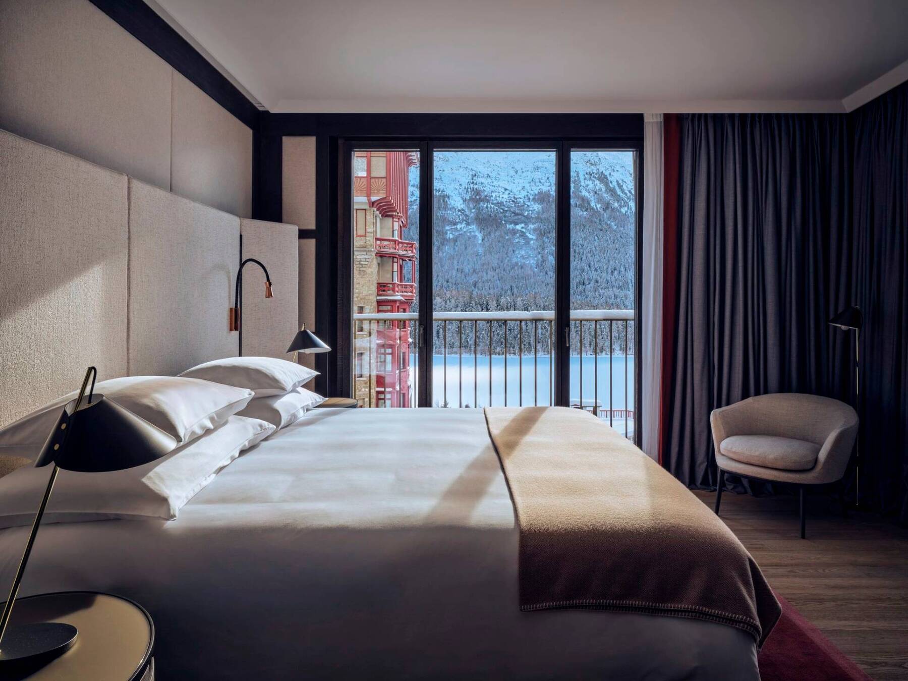 SERLAS WING SUITE