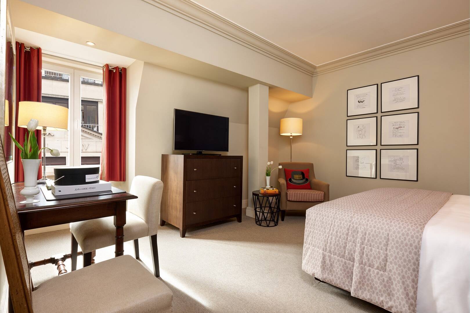 Junior Deluxe Suite