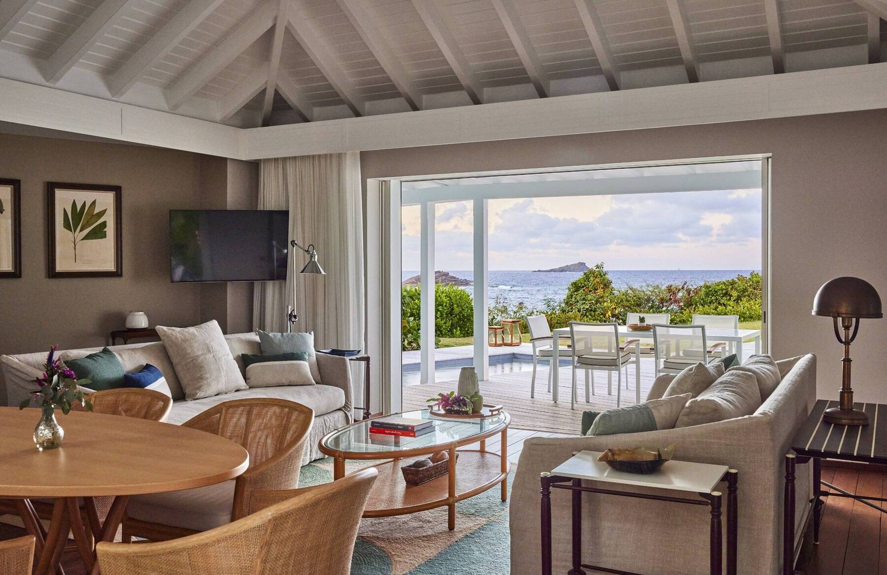 MARIGOT TWO BEDROOM SUITE