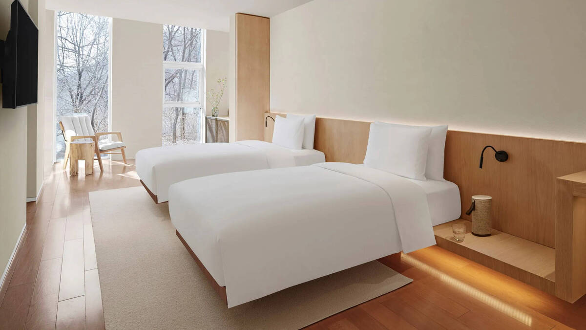 PREMIUM TWIN ROOM