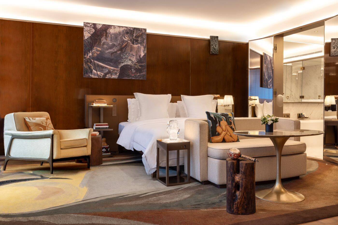 Deluxe Suite 