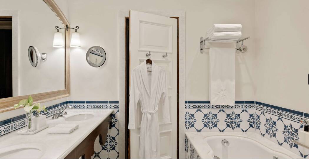 JUNIOR CATERATAS SUITE