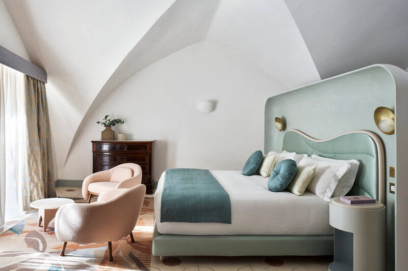 Aquamarine Junior Mountain Side Room