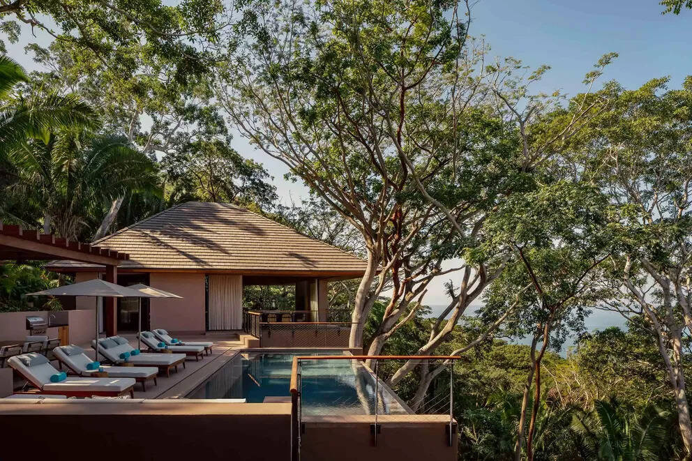 PRIVATE HOMOE 32 – 5 BEDROOMS