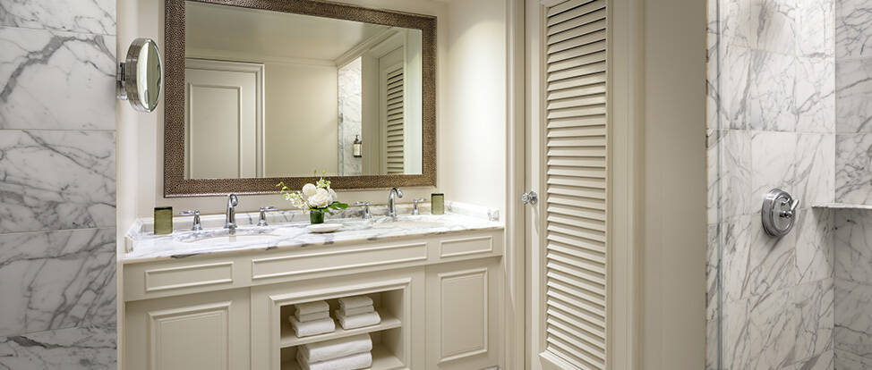 FAIRMONT GARDEN VIEW MOBILITY SEPERATE TUB