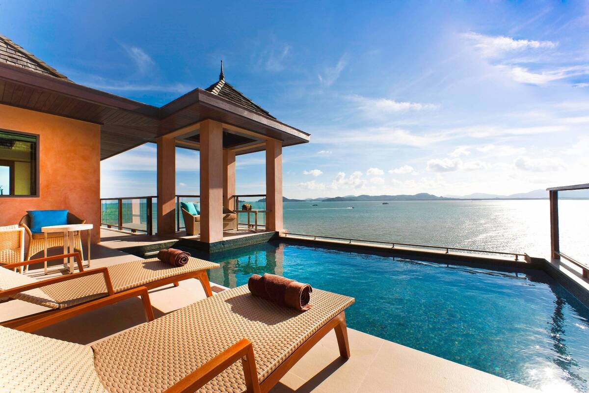 TWO BEDROOM OCEANFRONT VILLA
