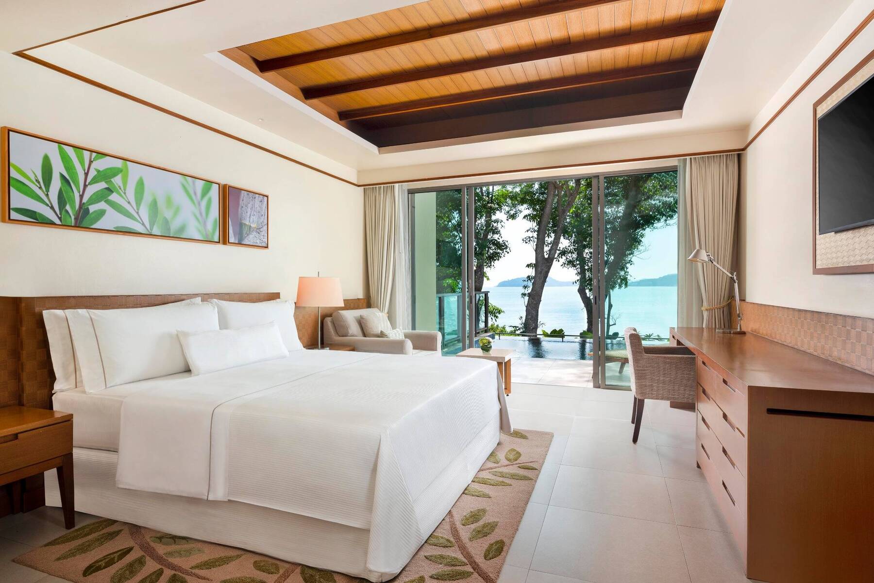 THREE BEDROOM OCEANFRONT VILLA