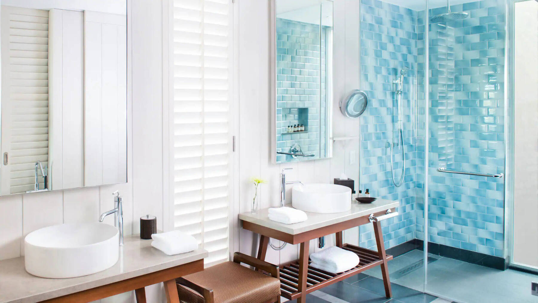 ADA Queen Shower Room