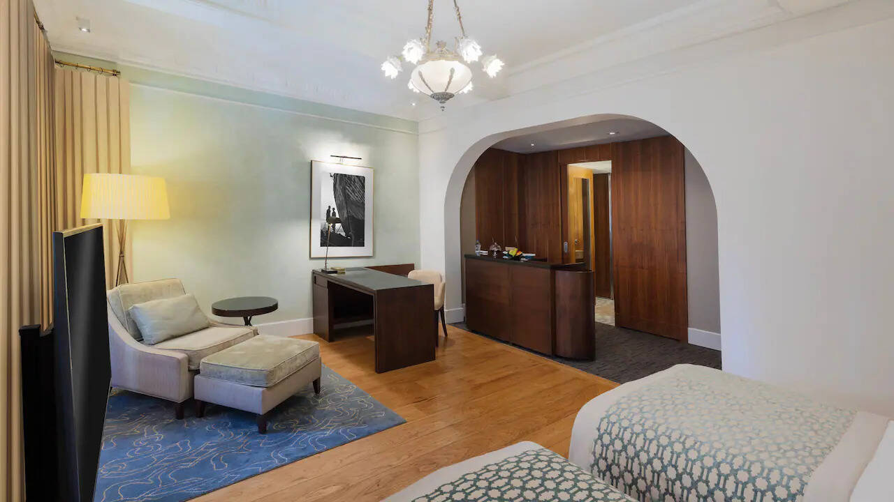 Twin Deluxe Room